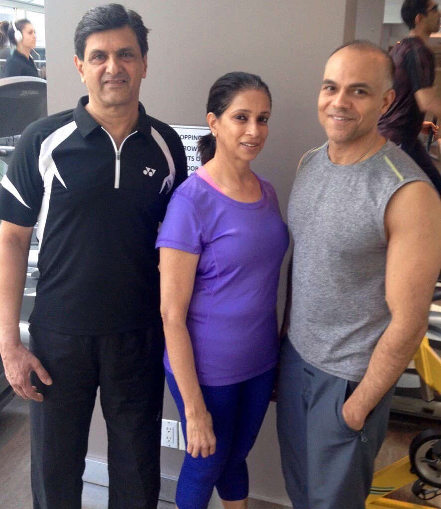 Farhan on the right with Deepika's parents!