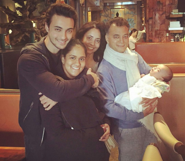 Aayush and Arpita with his parents and baby Ahil